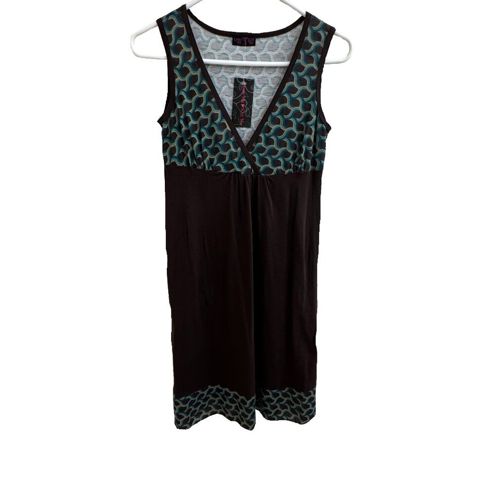 Love Me Kiss Me Sleeveless V Neck Dress NWT